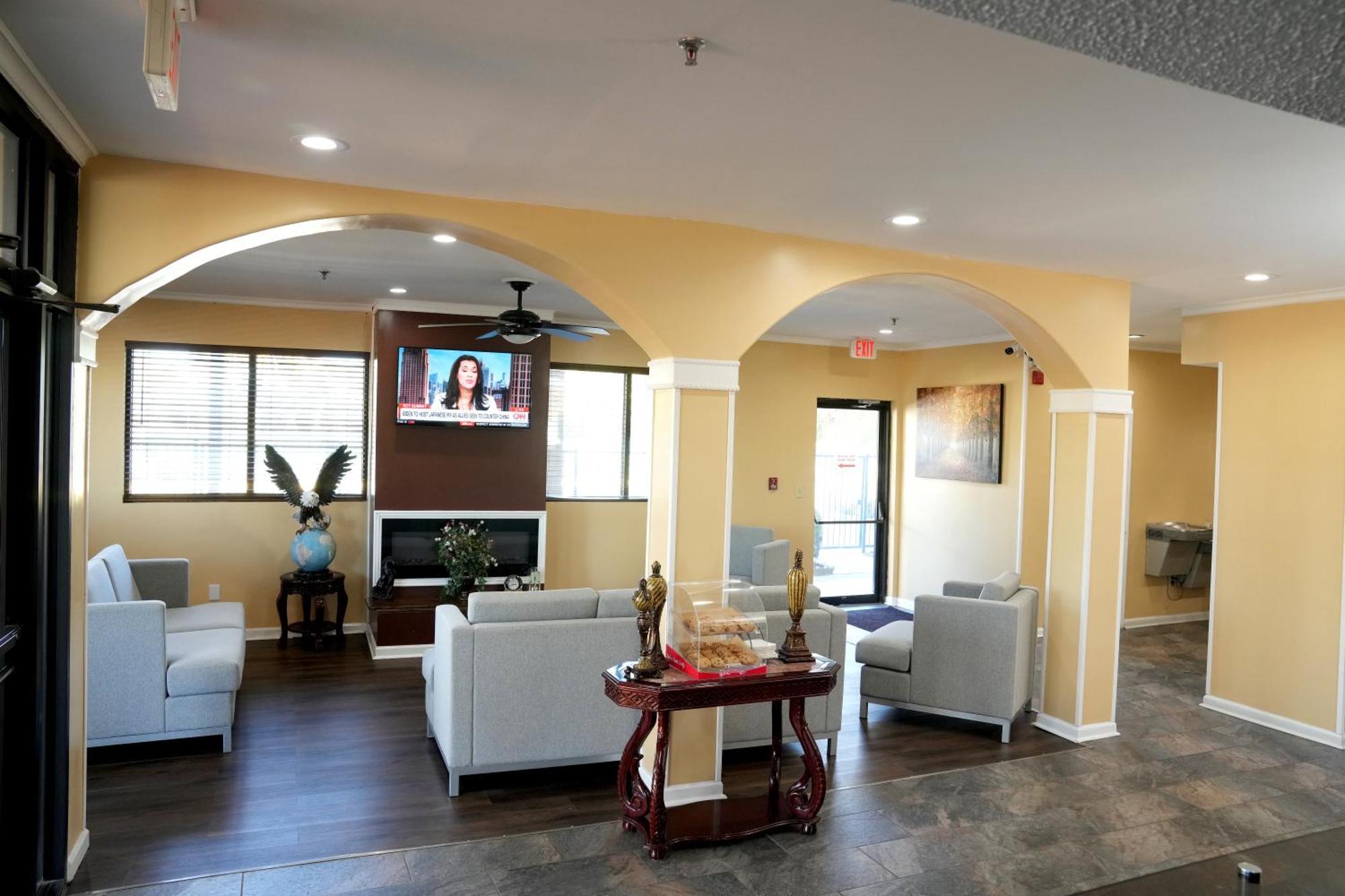 Baymont Inn & Suites Мэннинг Экстерьер фото