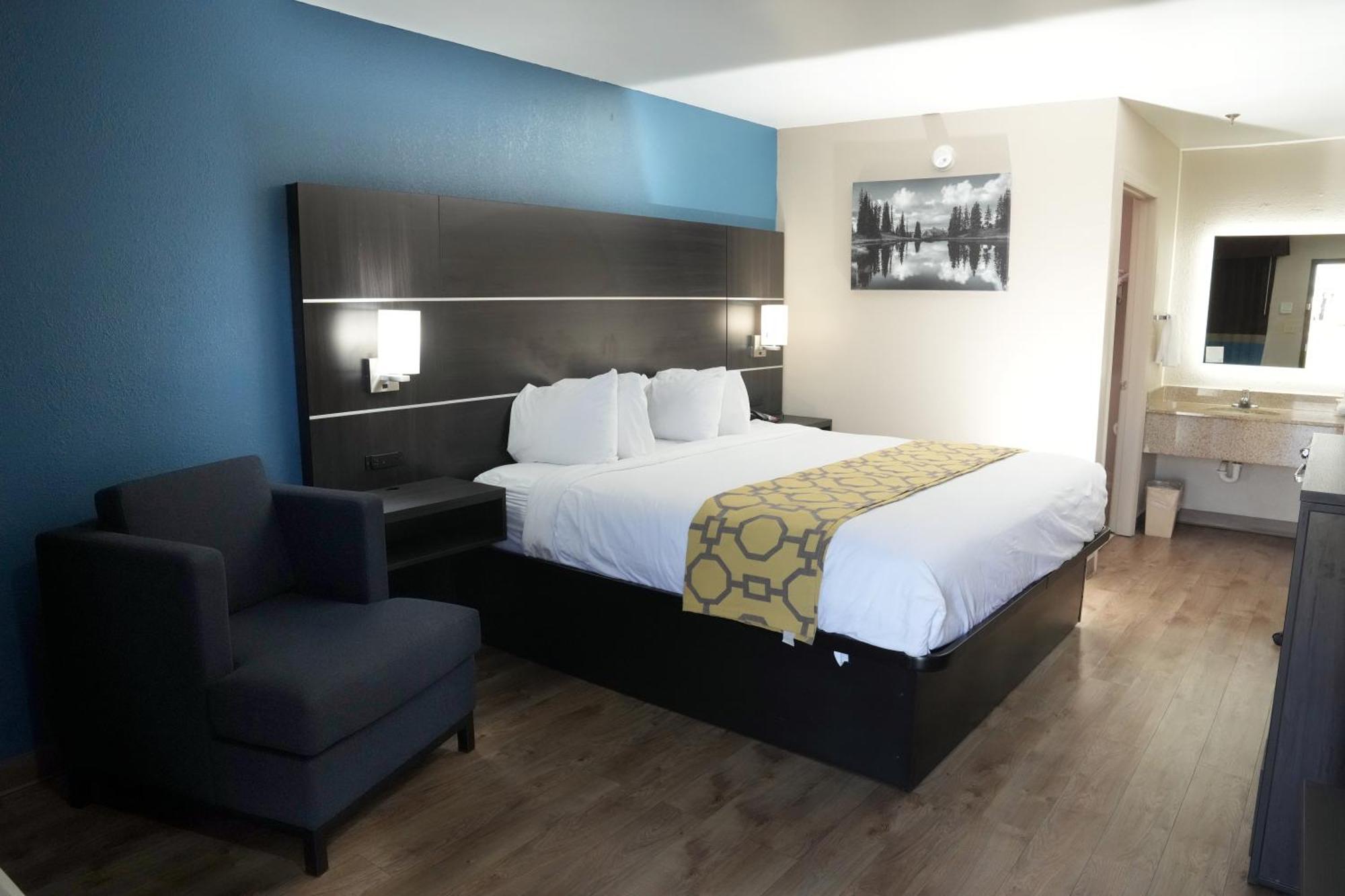 Baymont Inn & Suites Мэннинг Экстерьер фото